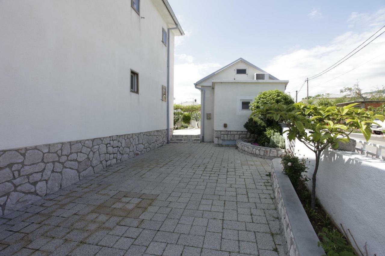 Guest House Balazevic Нови-Винодолски Экстерьер фото